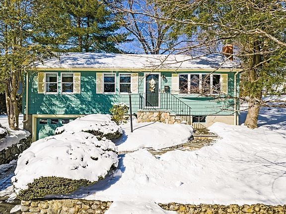 2nd image of 12 Elwern Rd