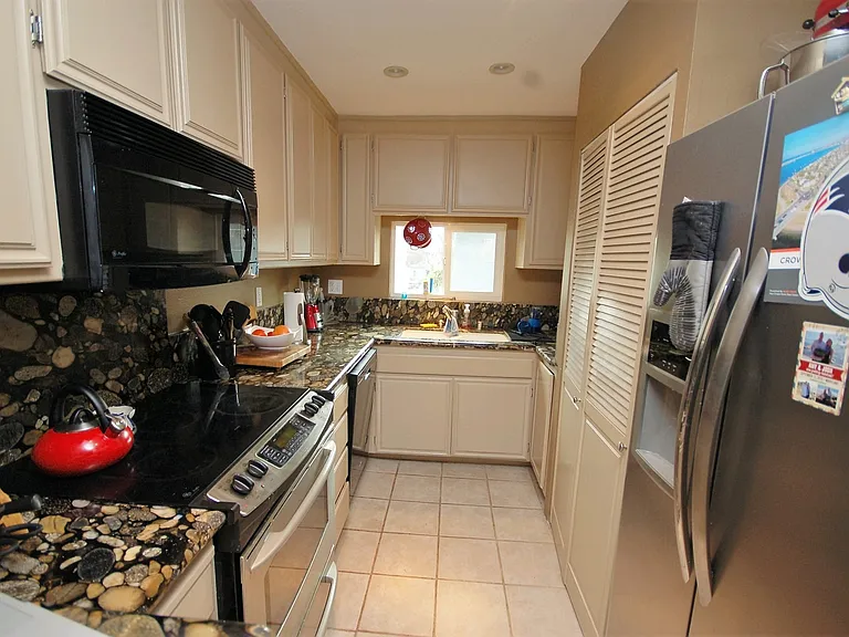 3747 Yosemite St #12 — Photo 7