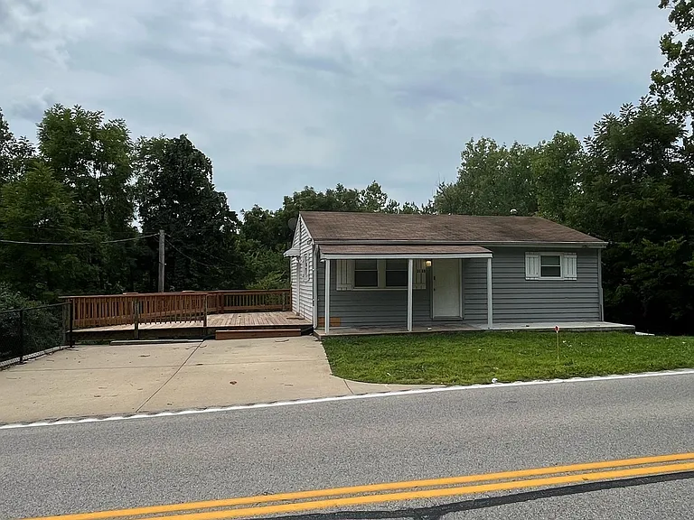 3189 Vogel Rd — Photo 1