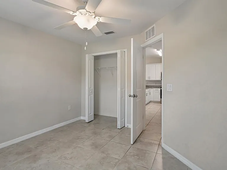1014 Diplomat Pkwy W — Photo 12