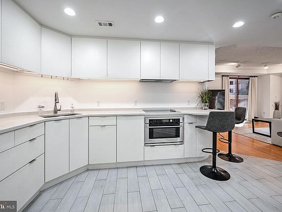 4th image of 2301 N St NW APT 104
