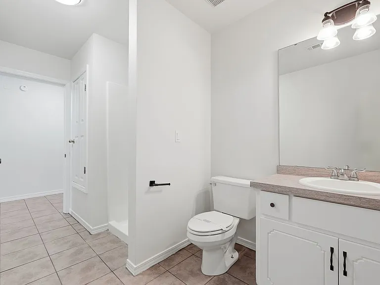 403B Yancey St — Photo 42