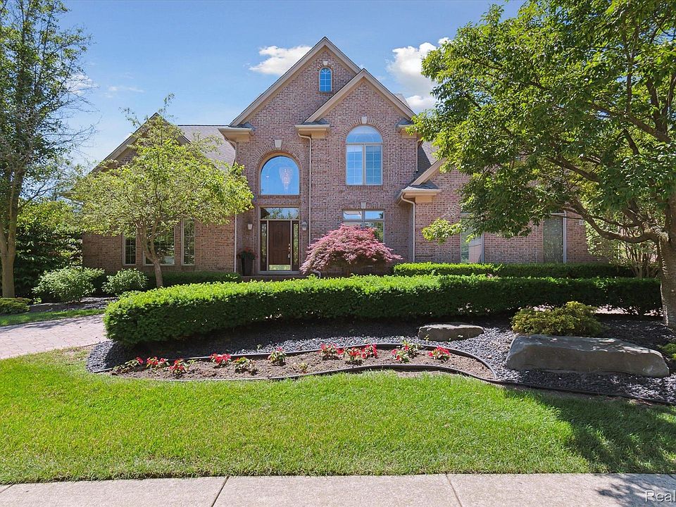 1st image of 17032 Highland Ln