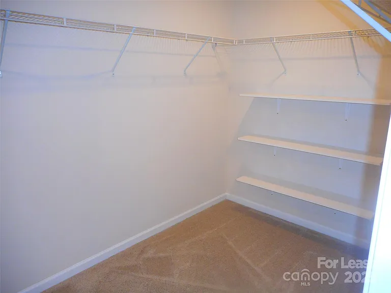 3058 Eastcott Ave — Photo 22