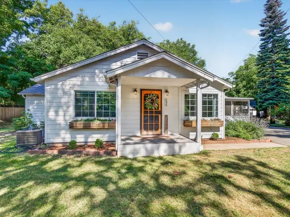 295 W Evans Creek Rd, Rogue River, OR 97537