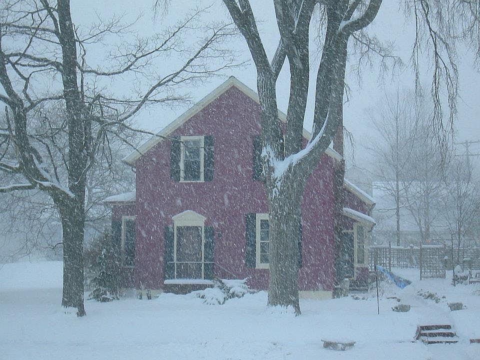 1st image of 112 N Emily St
