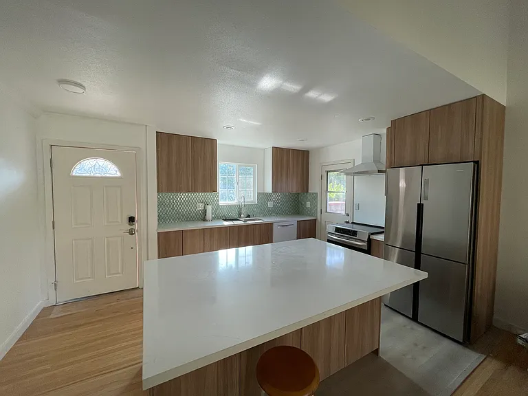 6827 Mayesdale Ave — Photo 11