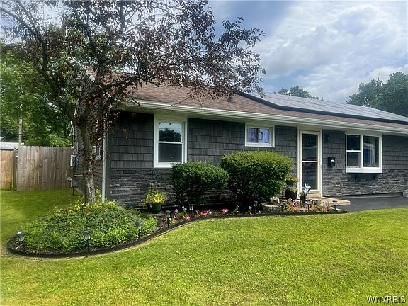 2nd image of 1674 Leah Dr