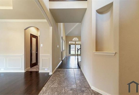5th image of 13913 Blueberry Hill Dr