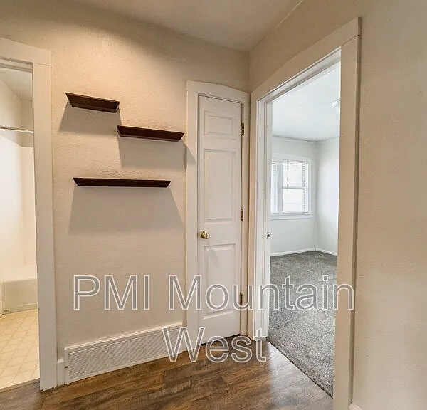 1134 S McClelland St — Photo 14