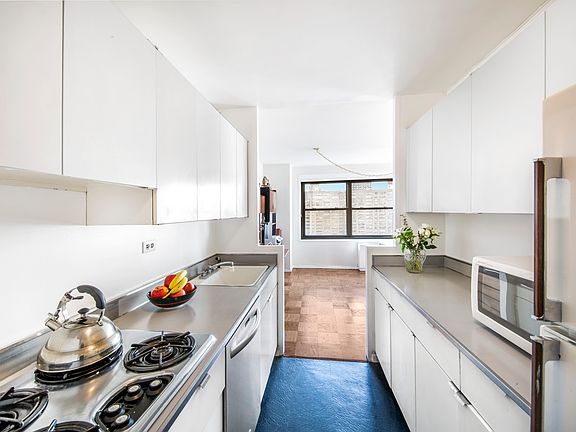 4th image of 160 W End Ave APT 23N