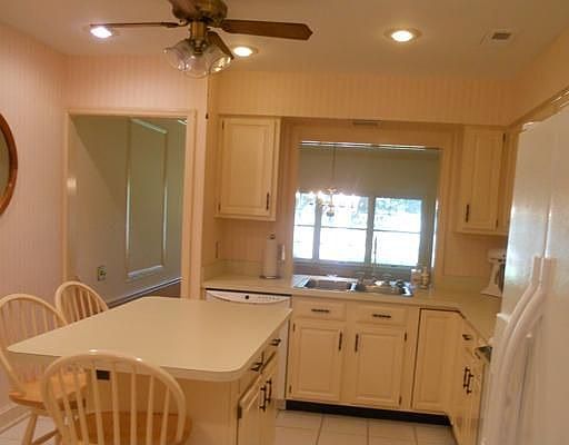 5th image of 27 Pelican Pl