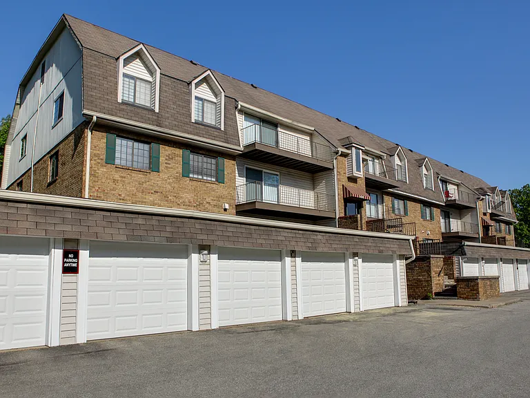 Timber Point Apartments — Photo 45