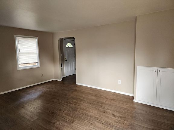 4th image of 6409 S Junett St #6409