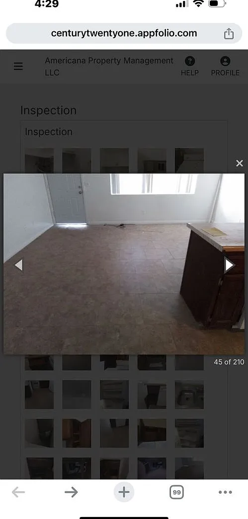Charming 2BR Duplex in Las Vegas — Photo 2