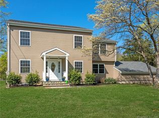 24 Blake St, Norwalk, CT 06851