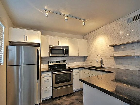 5th image of 4231 N 27th St APT 9