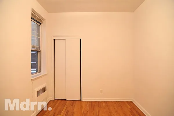 Rented by Mdrn Residential | media 18