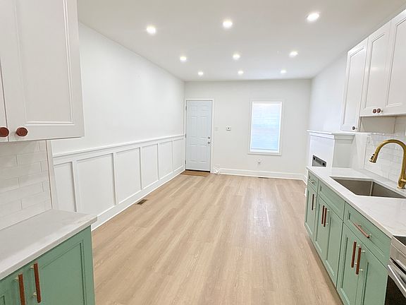5th image of 2619 Titan St