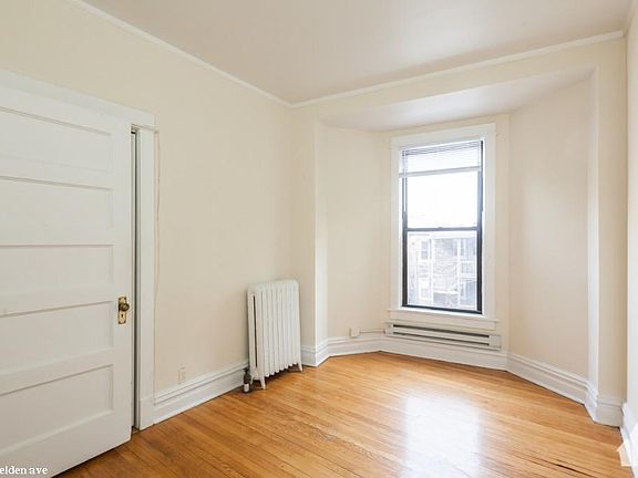 2nd image of 428 W Belden Ave #924