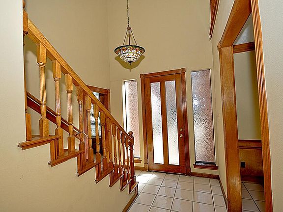 3rd image of 20702 Park Bend Dr