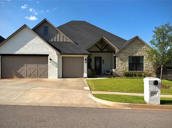 701 Maple Hill Rd, Norman, OK 73069