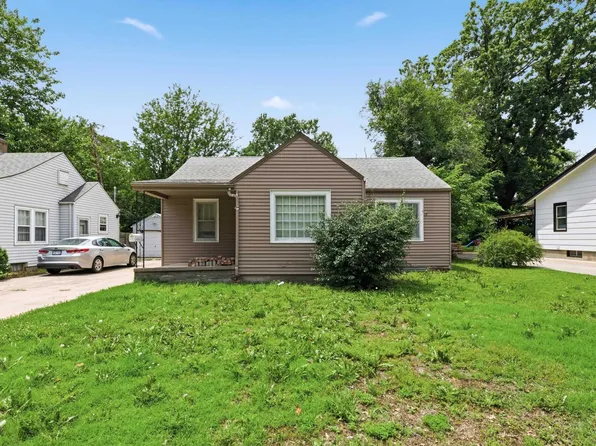 1527 N Woodland Ave, Wichita, KS 67203