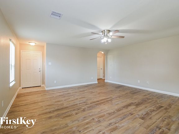 2nd image of 2219 Lagan Ln