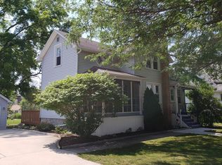 725 Pine St, Sheboygan Falls, WI 53085