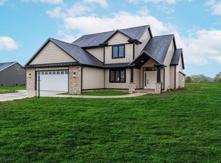 13456 Marjorie Dr, Grabill, IN 46741