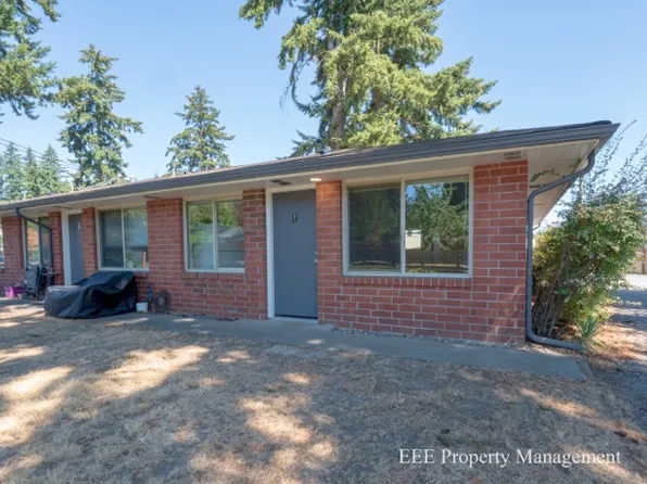 19207 60th Ave W #1, Lynnwood, WA 98036