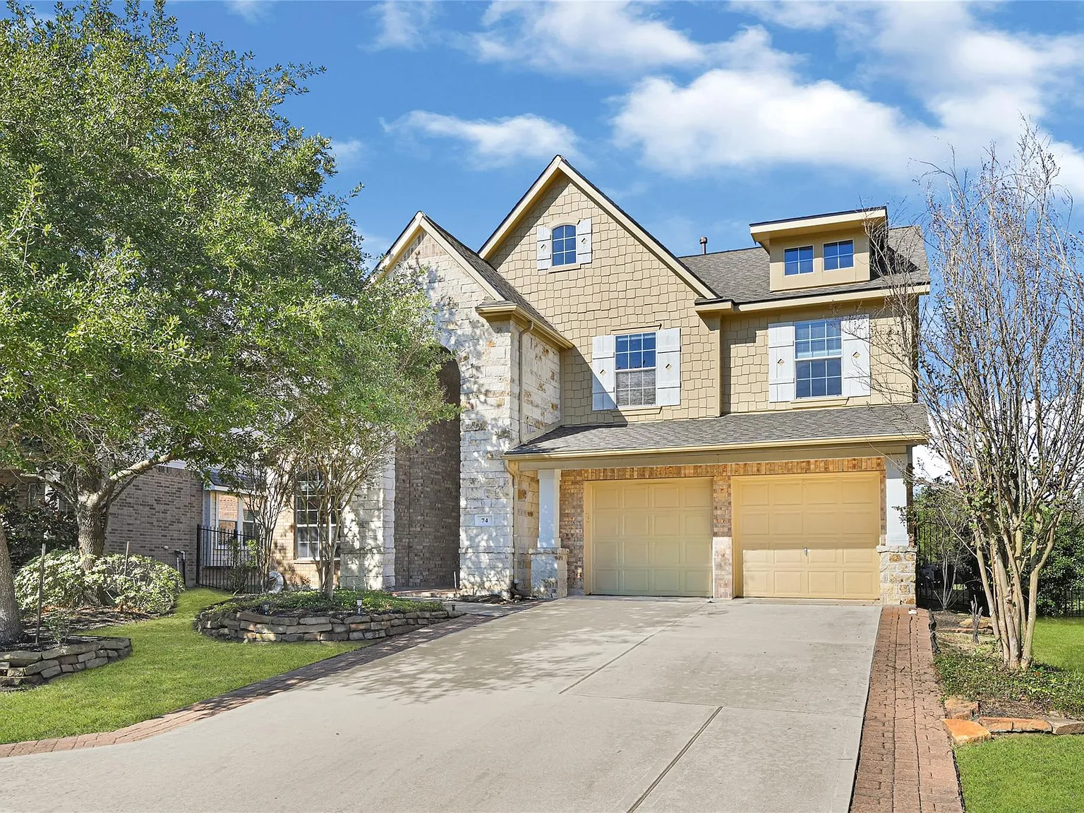 5 bed, 3.5 bath, 3226 sqft, $3,600 — Photo 1