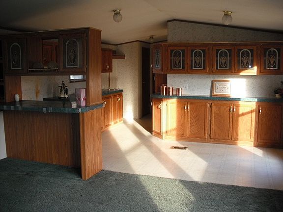 5th image of 2820 Oakwood Ave