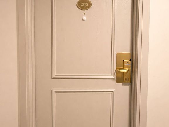 2nd image of 2737 Keele St #205