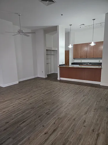 73 Washington Photo 1