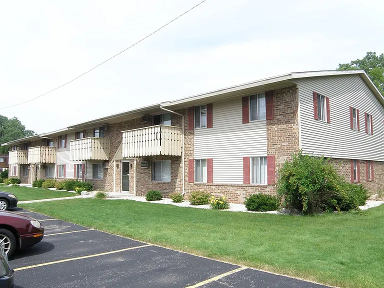 2410 Wilson Ct — Photo 7