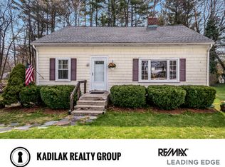 4 Van Norden Rd, Burlington, MA 01803