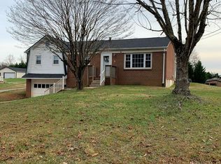 573 Parker Rd, Danville, VA 24540