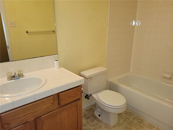 4th image of 1501 Prather St
