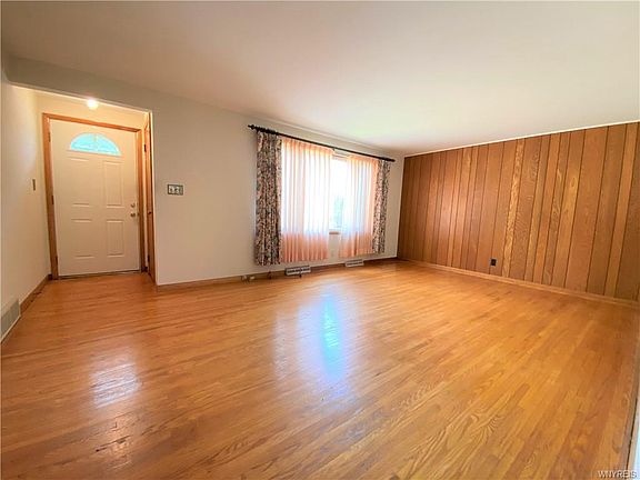 2nd image of 45 Nadine Dr