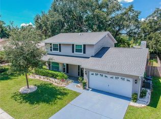 48 Harbor Lake Cir, Safety Harbor, FL 34695