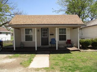 207 S Cedar St, Commerce, OK 74339