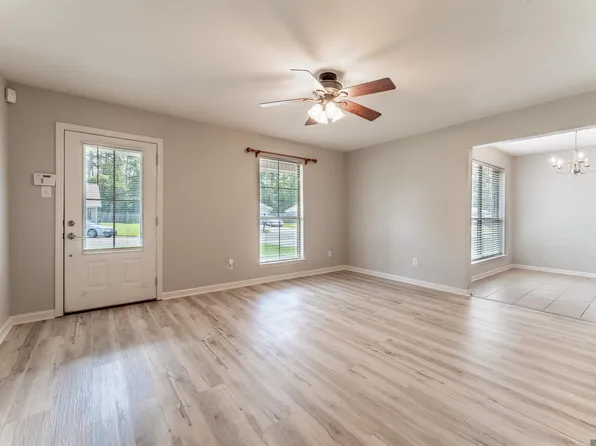 25879 Sagewood Dr, Denham Springs, LA 70726