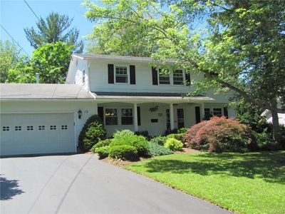 12 Jay Path, Liverpool, NY, 13090
