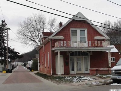 1935 Ellis St, Dubuque, IA, 52001