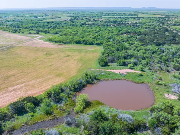 204 County Road 180, Ovalo, TX 79541