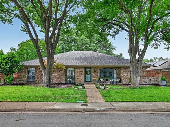 7320 Brentfield Dr, Dallas, TX 75248