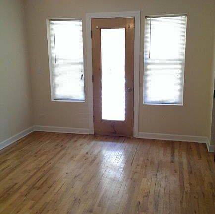 3rd image of 4610 N Monticello Ave #2MT