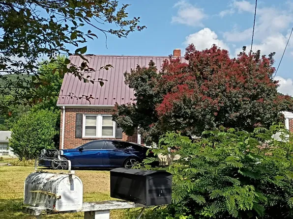 13017 Acre Ln NE, Cumberland, MD 21502