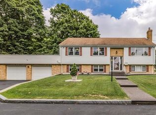56 Woodbury St, Arlington, MA 02476